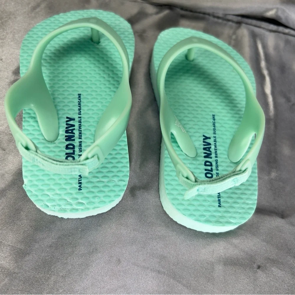 Old Navy Flip Flops Toddler Unisex Size 5 Mint Green Elastic Back Strap Beach‎